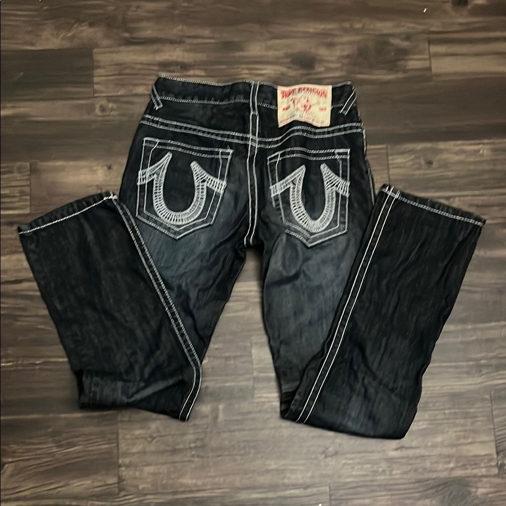 True Religion Dark Denim Jeans with Contrast Stitching (SHIFUFU)